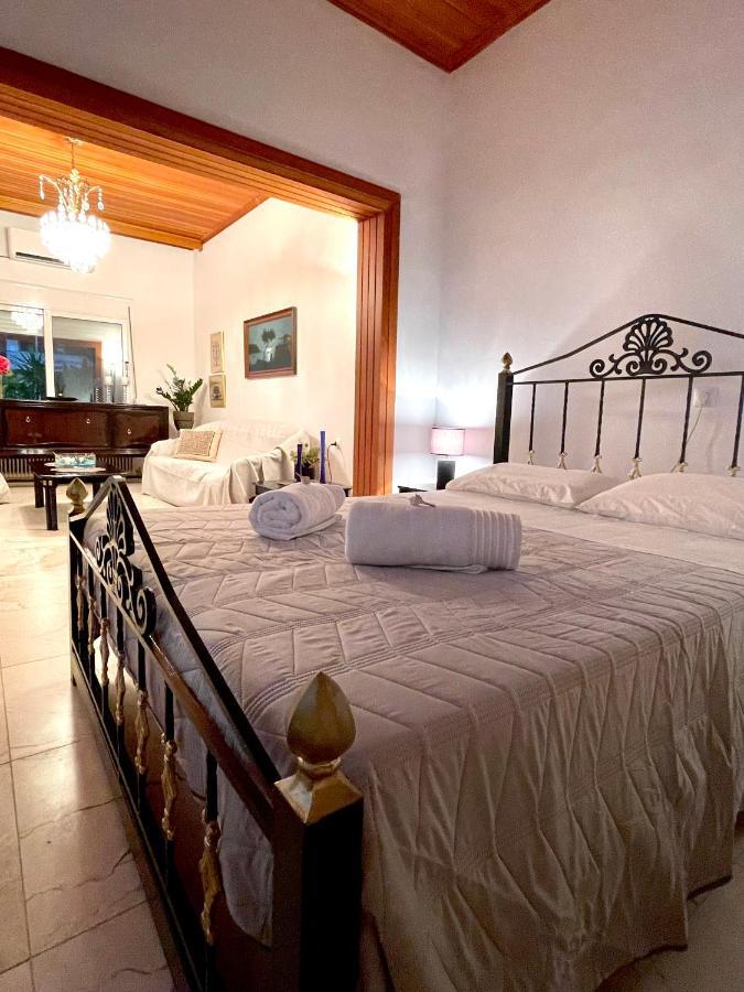 Emerald Luxury Apartments - Ath Airport Spáta المظهر الخارجي الصورة