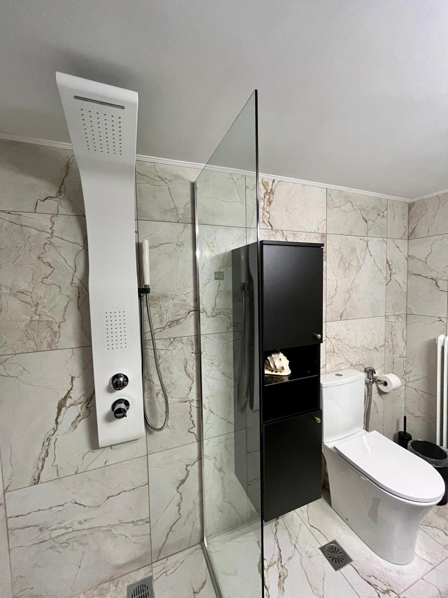 Emerald Luxury Apartments - Ath Airport Spáta المظهر الخارجي الصورة