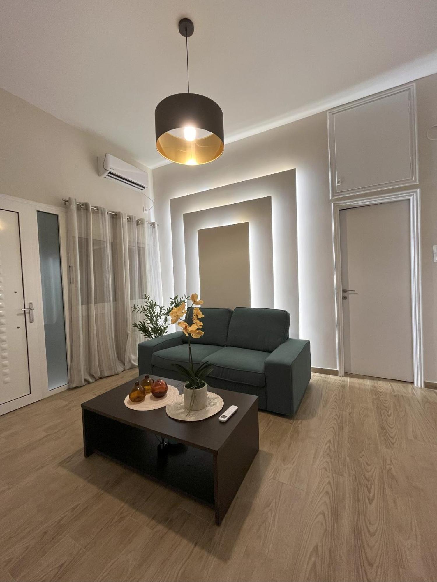 Emerald Luxury Apartments - Ath Airport Spáta المظهر الخارجي الصورة